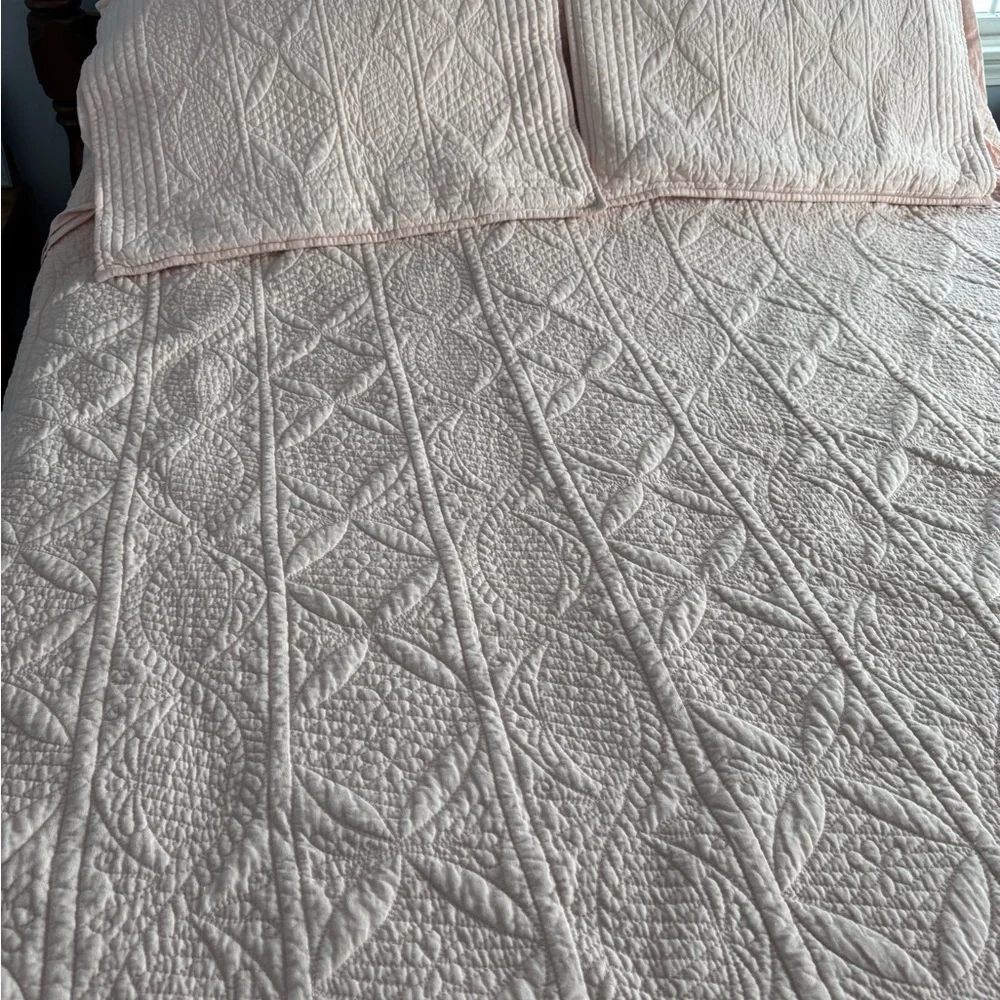 Pottery Barn Light Pink Queen Quilt With Matching Shams - Picture 9 of 10